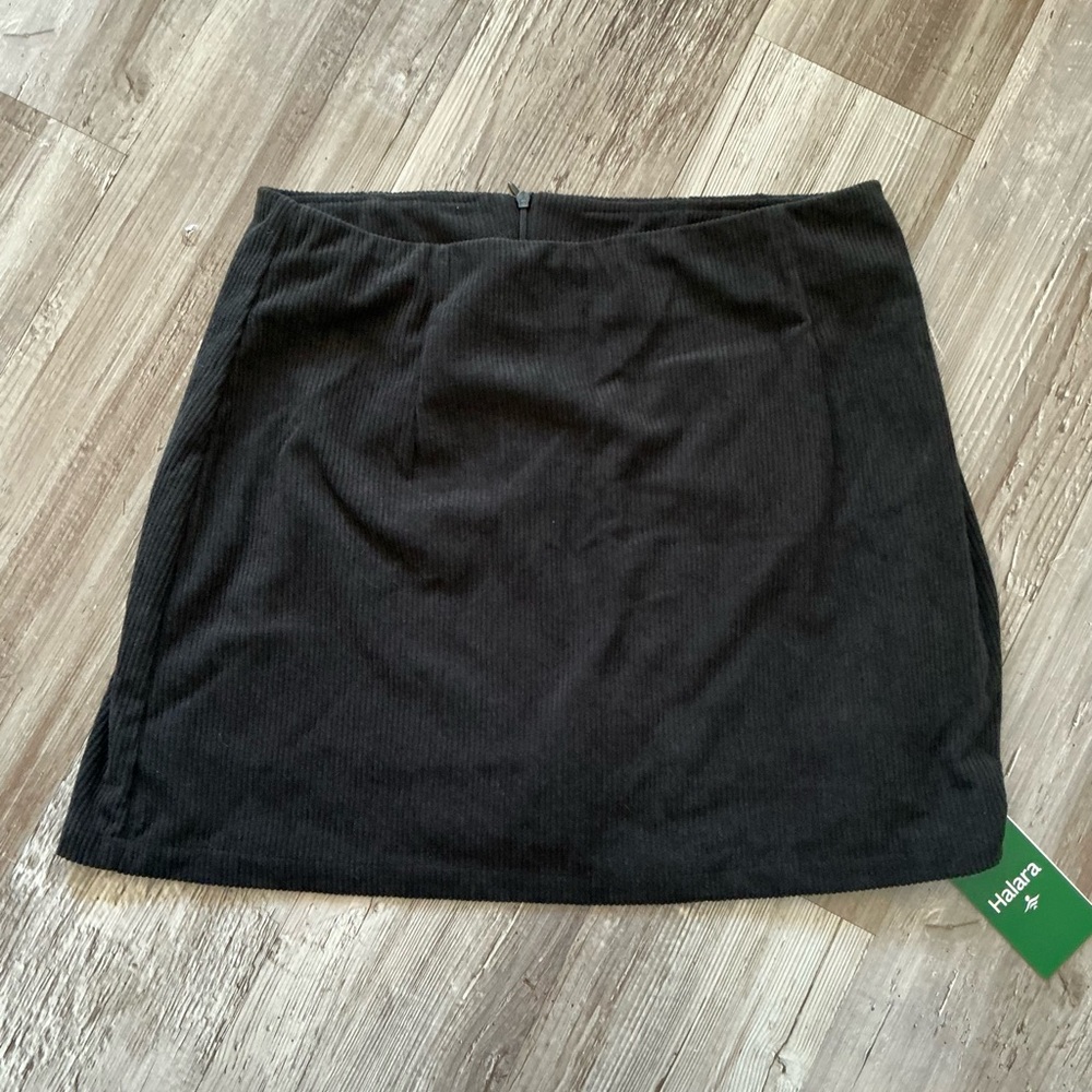 Halara Black Mini Skirt